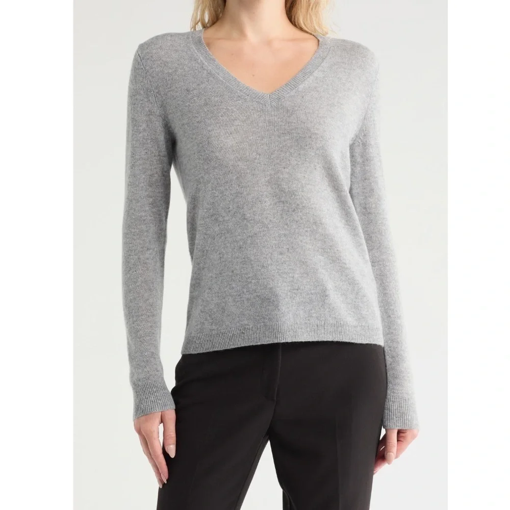 Nordstrom Women's 100% Cashmere Grey Heather V-Neck Sweater - Sz Large, NWT